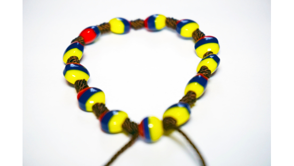 Pulsera cuentas tricolor hecho a mano hecho a mano abalorios regalo para su regalo para los hombres colombianos brazalete Tipico Unisex Joyeria impermeable