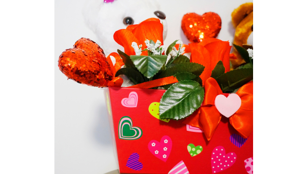 Mother's Day Celebration Twin Bears Flower Ornaments Gift for all our Special Mothers Box Set Includes Beautiful of Necklace and Earrings