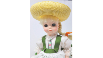 Vintage Antique 1965 Madame Alexander Heidi Doll Girl-Collectibles Classic Series w/ Kaiser Doll Stand, does not contain box