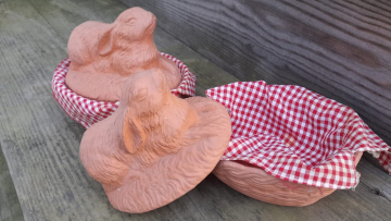 Antique Vintage Little Rabbit Bowl Bunny Rabbit Easter Clay Ceramic Bowl Home Easter Kitchen Home Vintage Terrina Cover Conejo de Arcilla